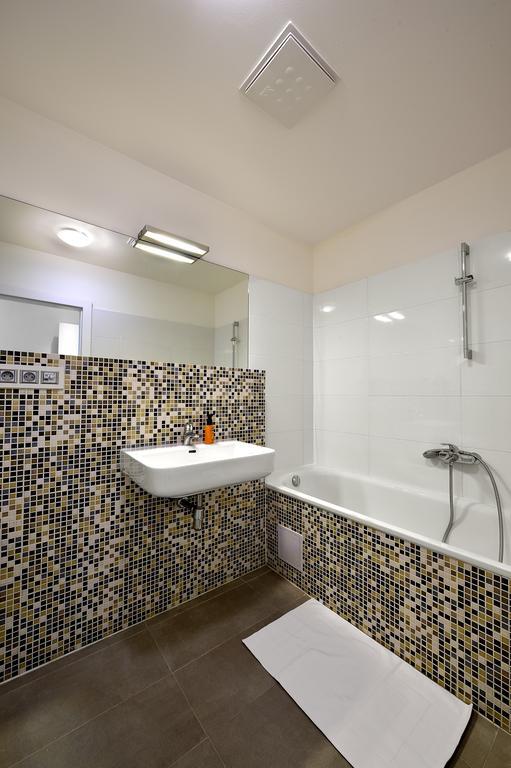 Ambiente Serviced Apartments - Dunajska Bratislava Dış mekan fotoğraf
