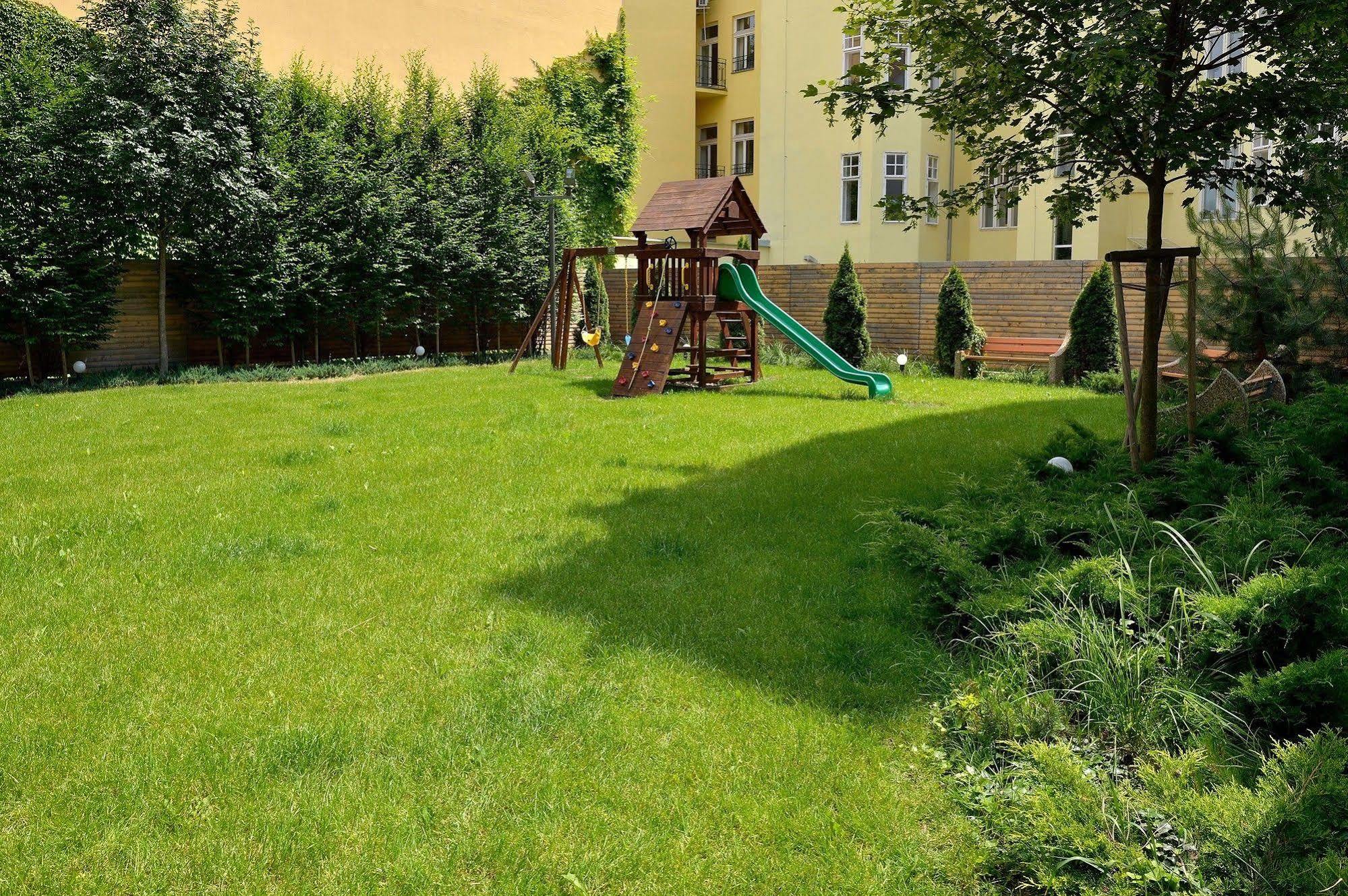 Ambiente Serviced Apartments - Dunajska Bratislava Dış mekan fotoğraf