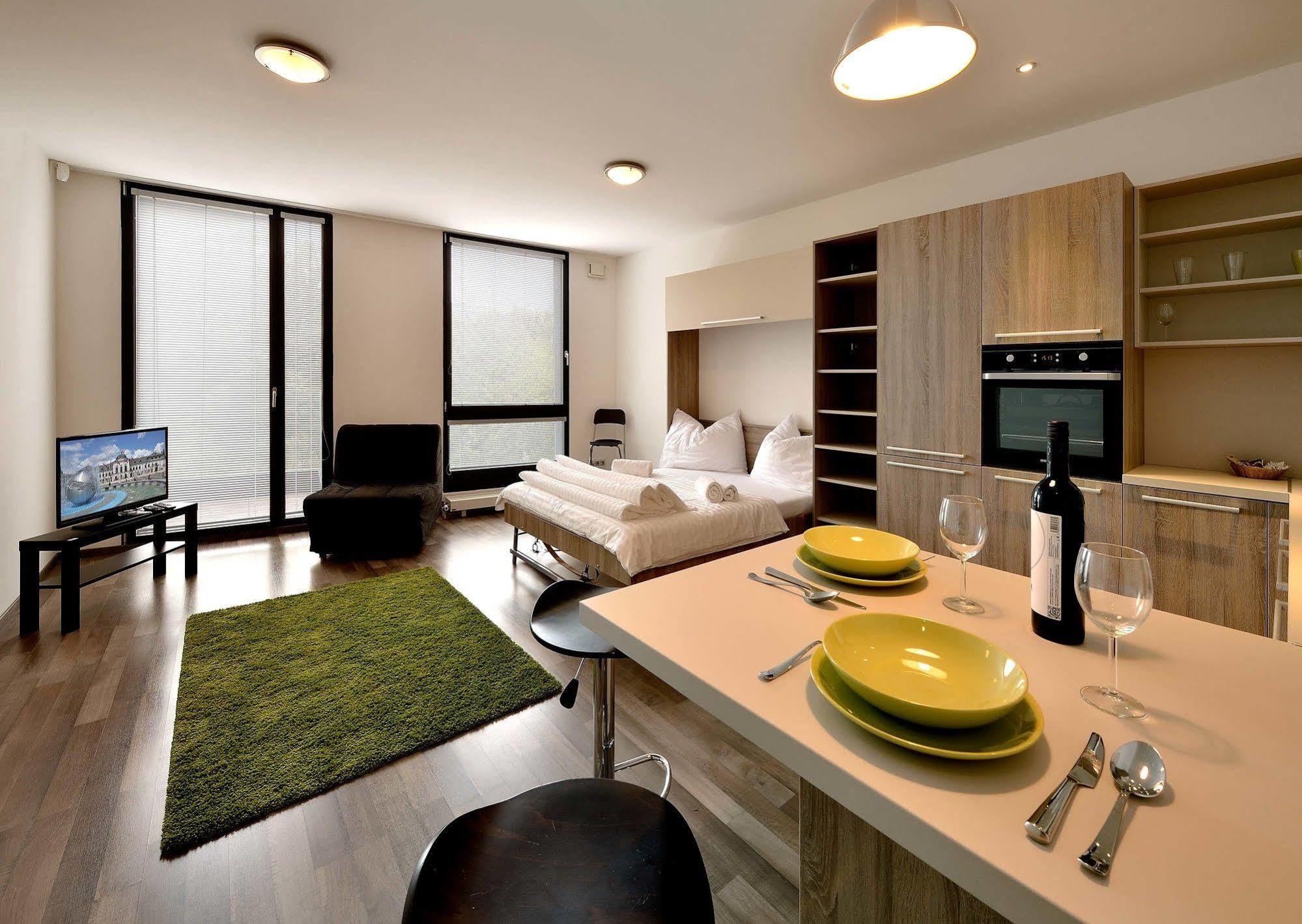 Ambiente Serviced Apartments - Dunajska Bratislava Dış mekan fotoğraf