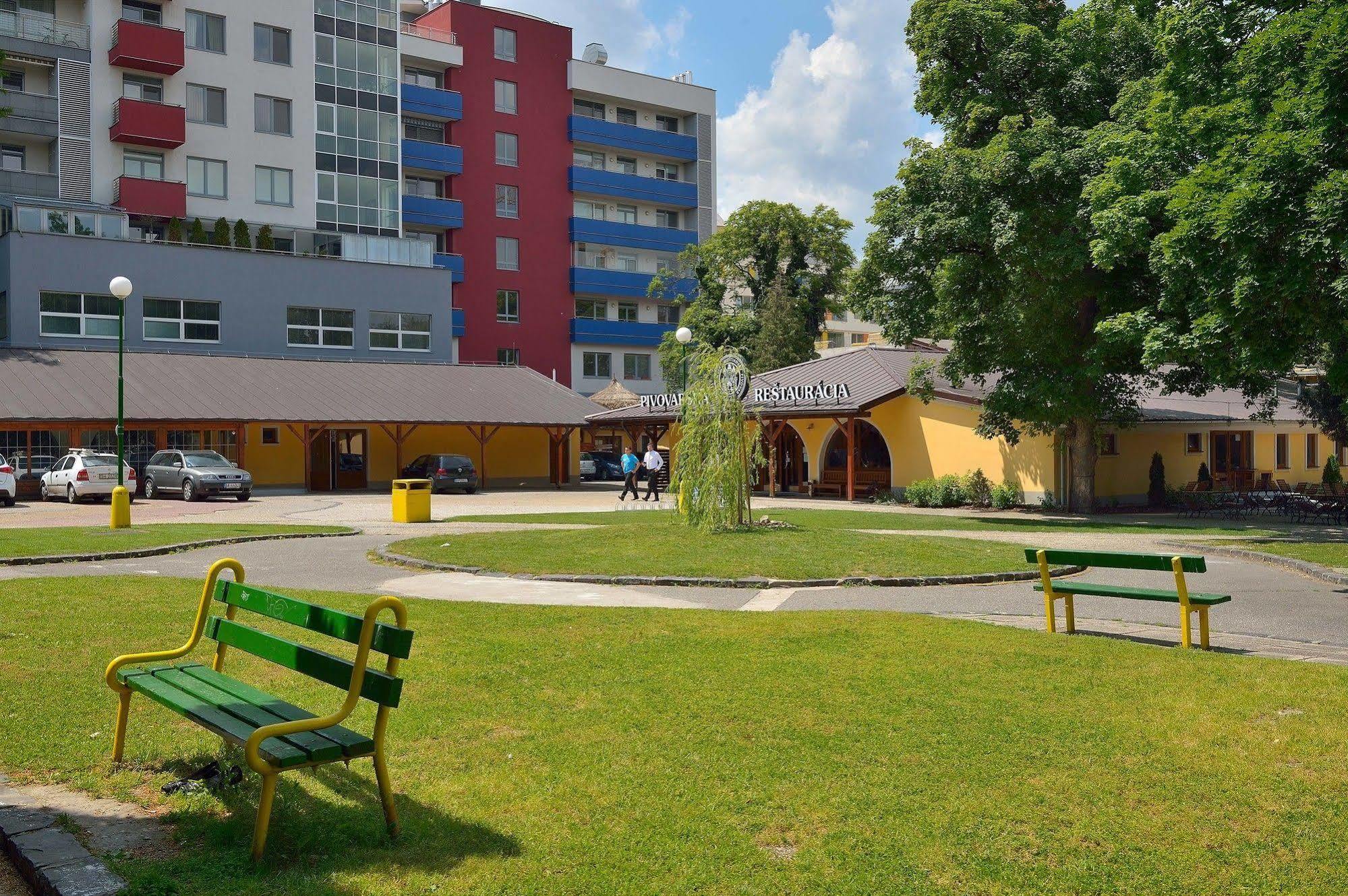 Ambiente Serviced Apartments - Dunajska Bratislava Dış mekan fotoğraf